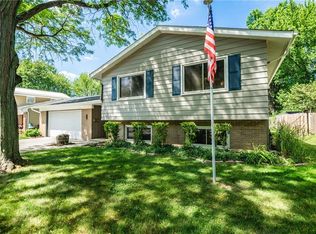 364 Wallace Dr, Berea, OH 44017