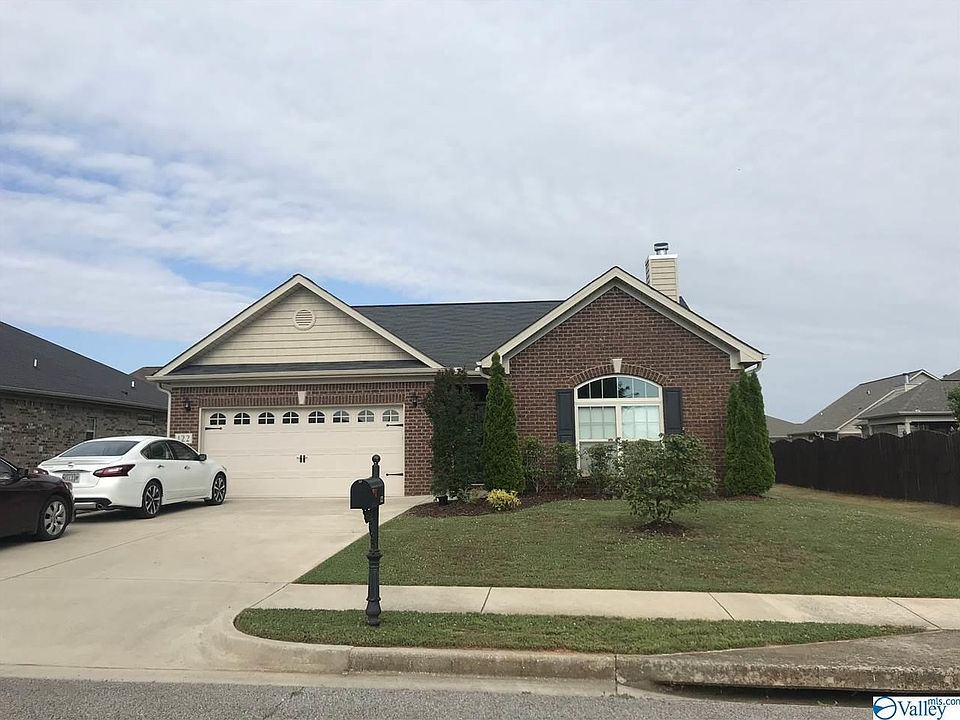 1st image of 122 Brentstone Way