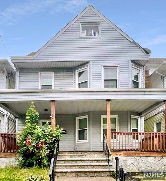 2nd image of 702-704 14th Ave #2