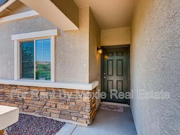 2nd image of 325 E Kona Dr