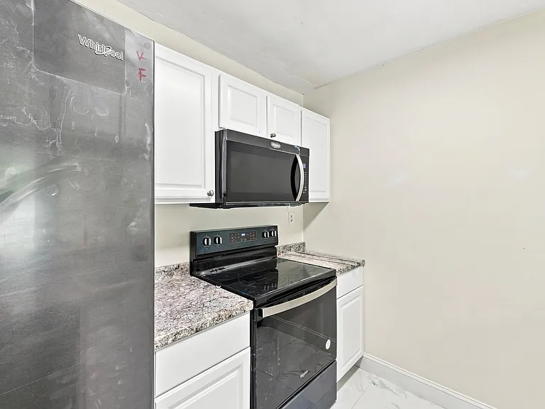 5120 Elmhurst Rd #A — Photo 20