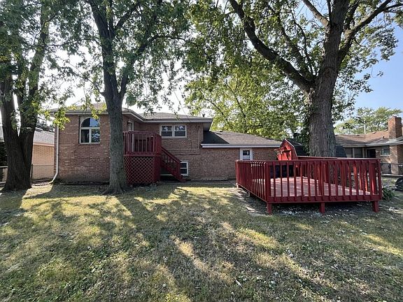 2nd image of 1036 E 170th St
