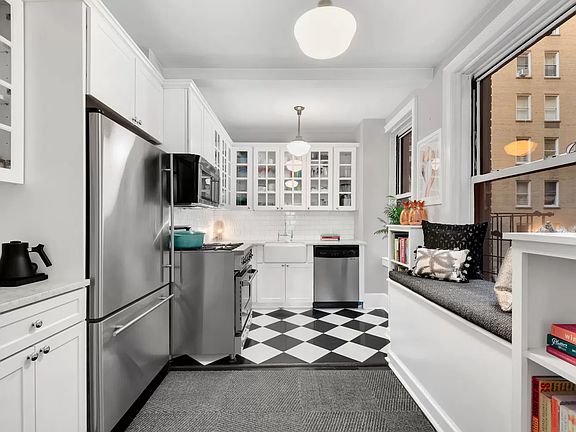 3rd image of 12 E 97th St #4D