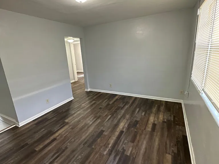 2020 Palafox St — Photo 22