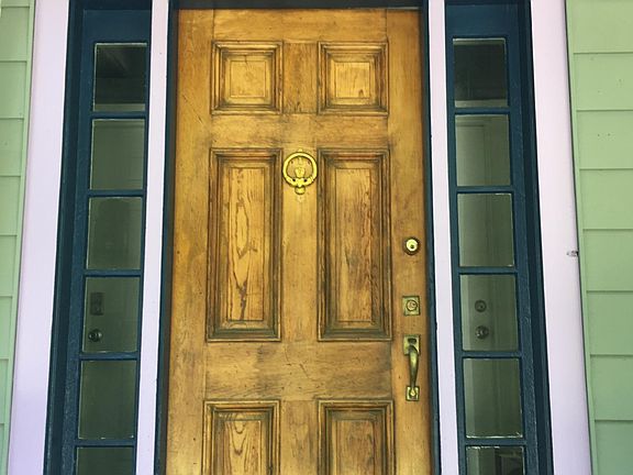 2nd image of 207 Richmond Ave