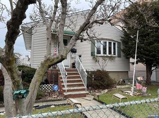 7205 Cottage Ave, North Bergen, NJ 07047