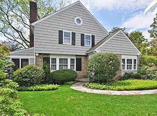 1501 Stevenson Rd, Hewlett, NY 11557