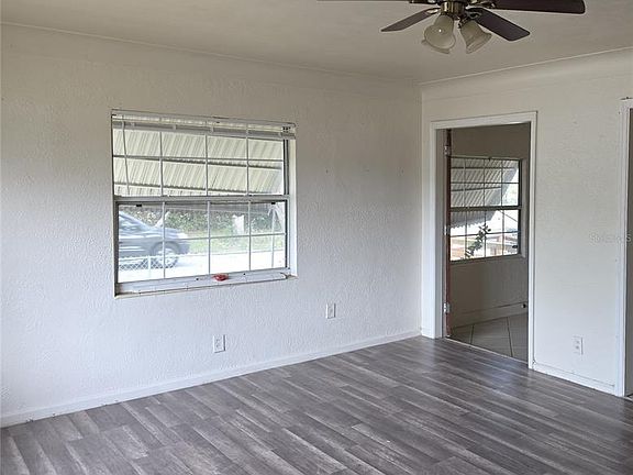 4th image of 1800 22ND AVENUE S