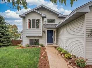 1006 Hillock St NW, Isanti, MN 55040