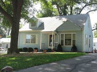 2734 S 41st St, Omaha, NE 68105