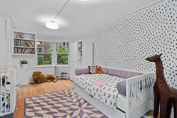 Sold by Douglas Elliman | media 25