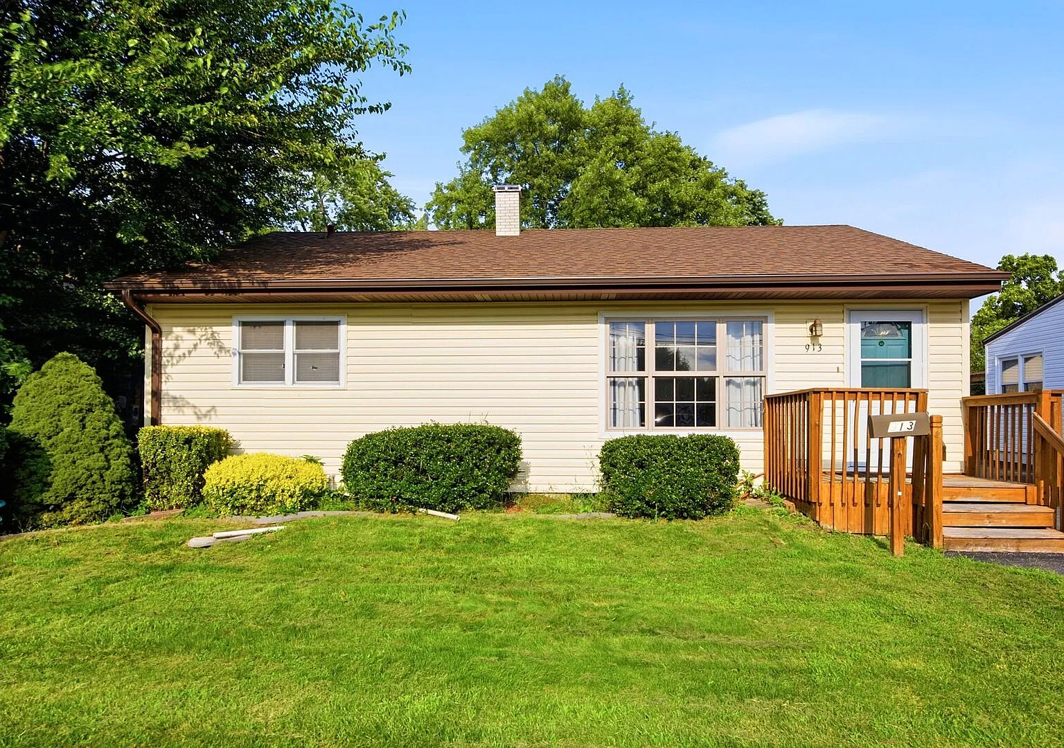 3 bed, 1.5 bath, 1472 sqft, $2,500 — Photo 1