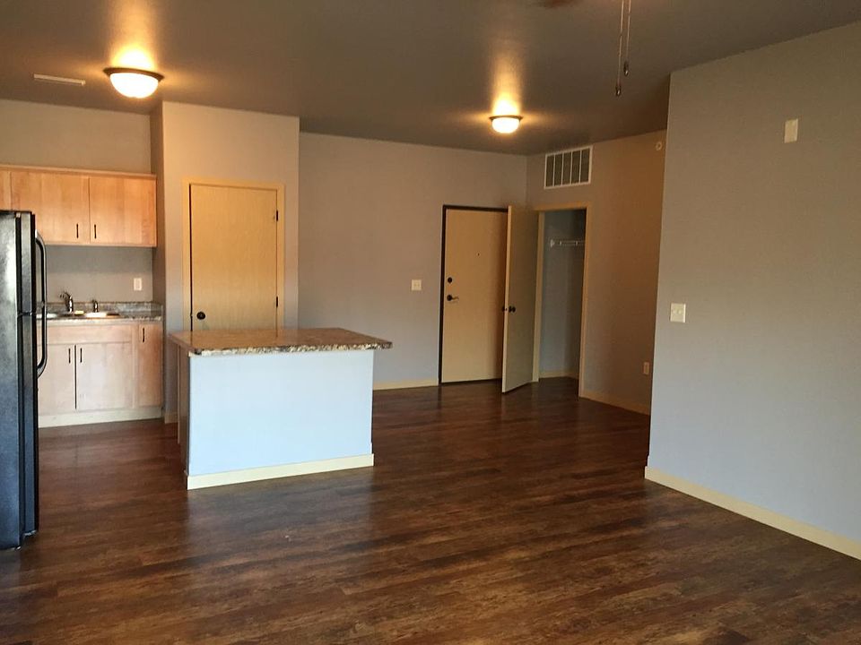 Kitchen & Front door area