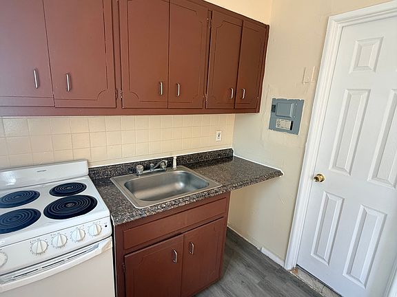 5th image of 158 Fountain St #1-C-2