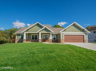 810 Dickerson Creek Dr, Jefferson City, MO 65109