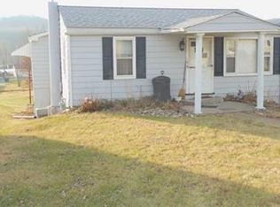 175 Thorn St, Apollo, PA 15613