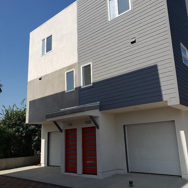 2nd image of 1152 1/2 Hobart Blvd