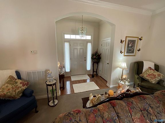 5th image of 519 Smalley Dr SE