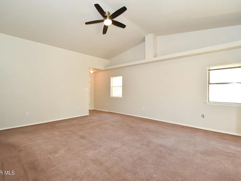2508 Sparrow Point St — Photo 13