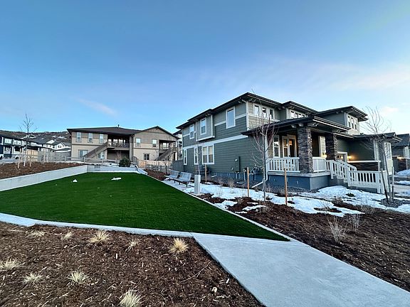 Corner lot, so no house next door, great park with play space for kids, pets, etc. Large backyard is fenced off.