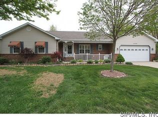 1006 Westwood Rd, Maryville, IL