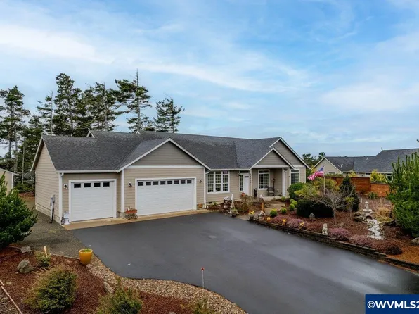 88002 Star View Dr, Florence, OR 97439