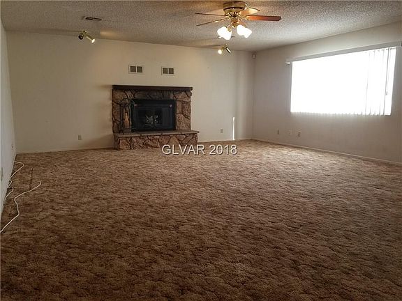 5th image of 1851 Betty Ln