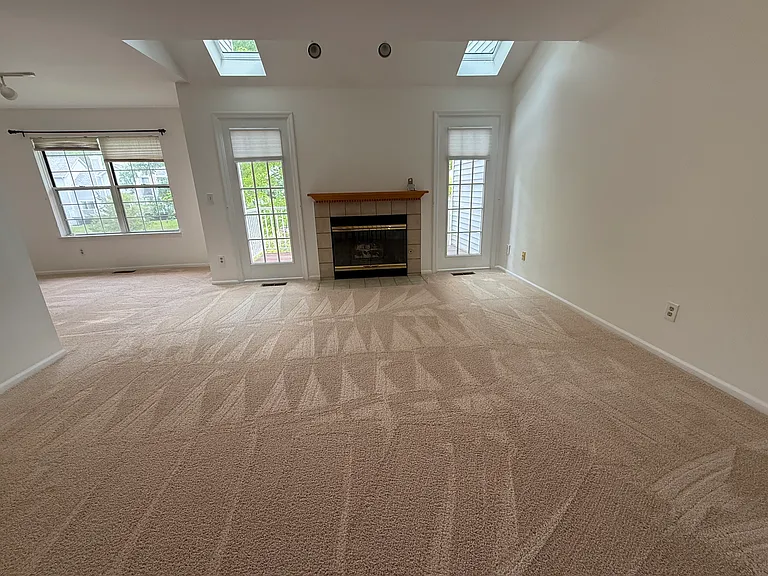 4356 Pine Ridge Ct — Photo 2
