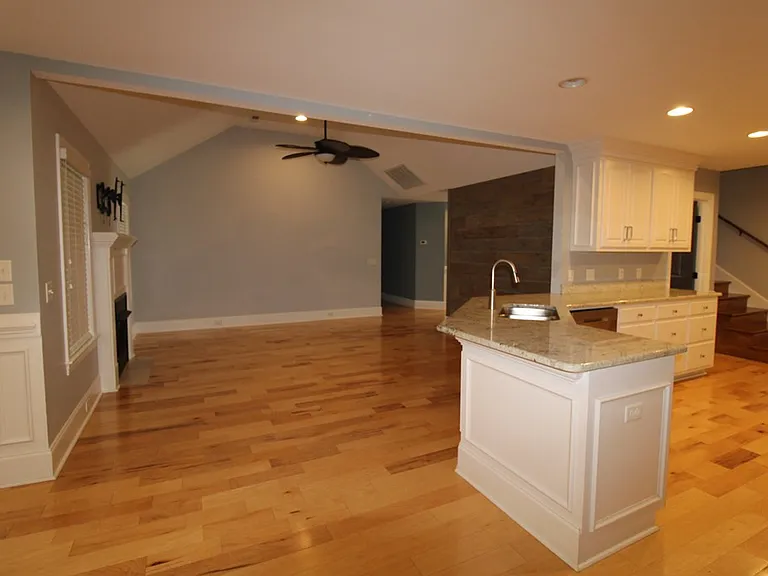 2930 S Wise Dr — Photo 6
