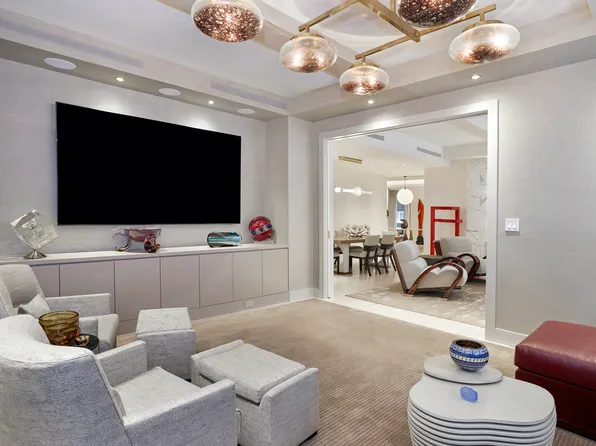 1111 Park Avenue image 3 of 24