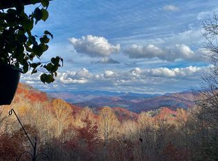 228 Lanterns Wick Trl, Sylva, NC 28779