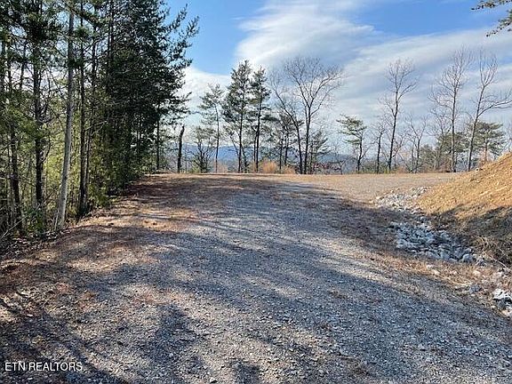 3rd image of 235 Indian Ridge Dr