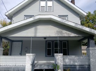 1085 Delia Ave, Akron, OH 44320