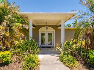 608 Vanderbaker Rd, Temple Terrace, FL 33617