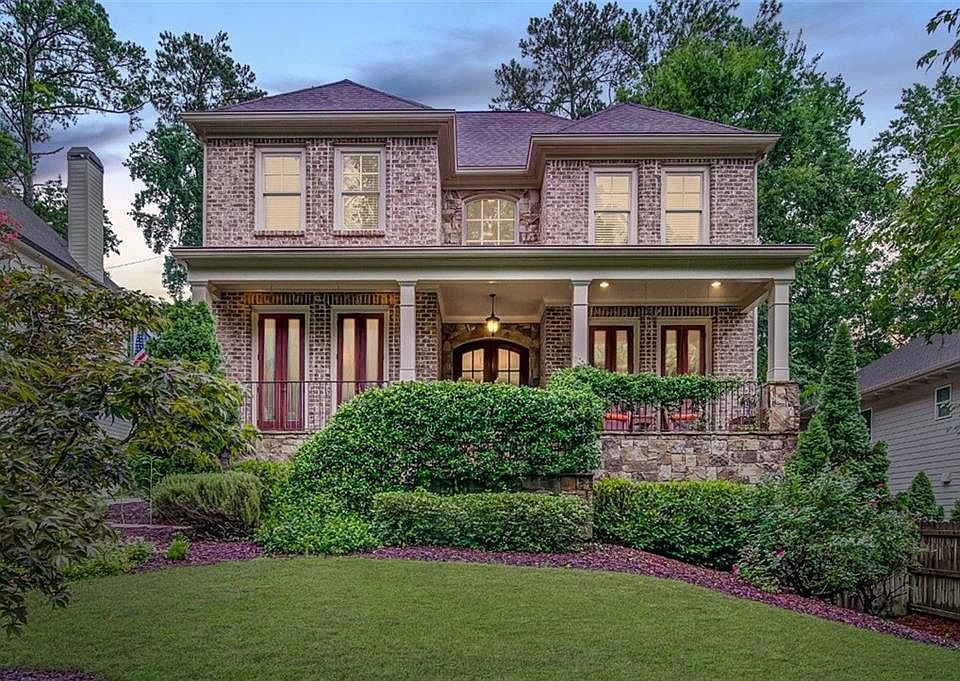 1st image of 2933 Parkridge Dr NE