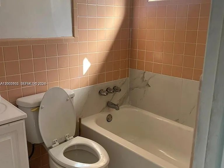 12605 NE 13th Ave #6 — Photo 5