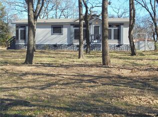 402 Ross Ln, Boyd, TX 76023