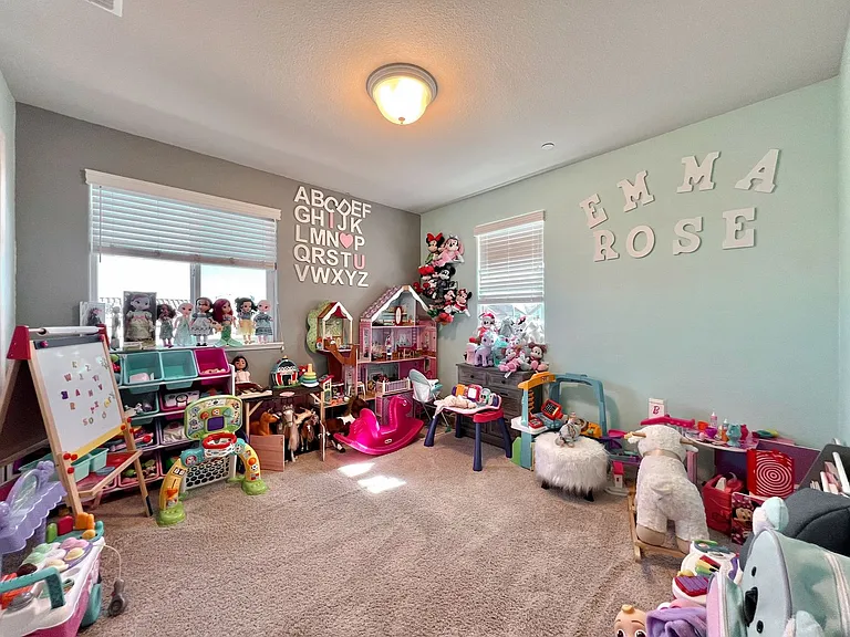 264 Blenheim Ct — Photo 16