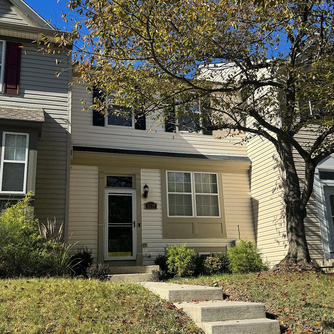 4 bed, 3.5 bath, 1976 sqft, $2,900 — Photo 2