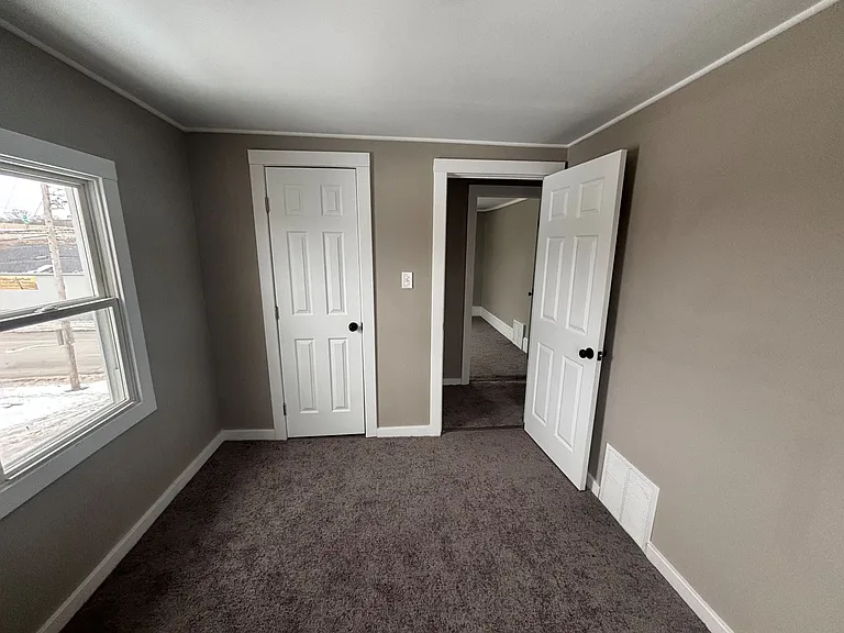 750 Brown St — Photo 13