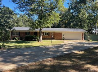 10279 Bust Dr, Potosi, MO 63664