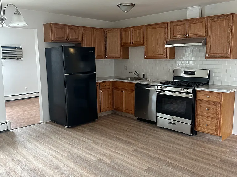 20 Kipp Ave #2 — Photo 5
