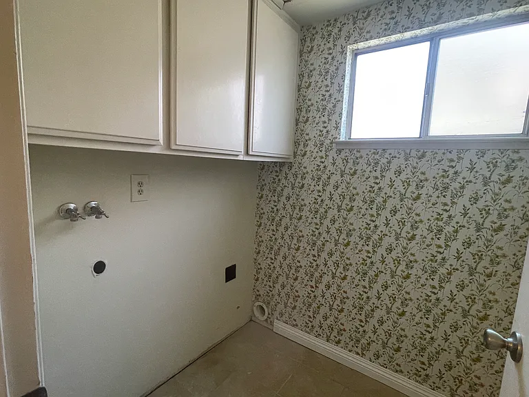 4935 Massachusetts Dr — Photo 14