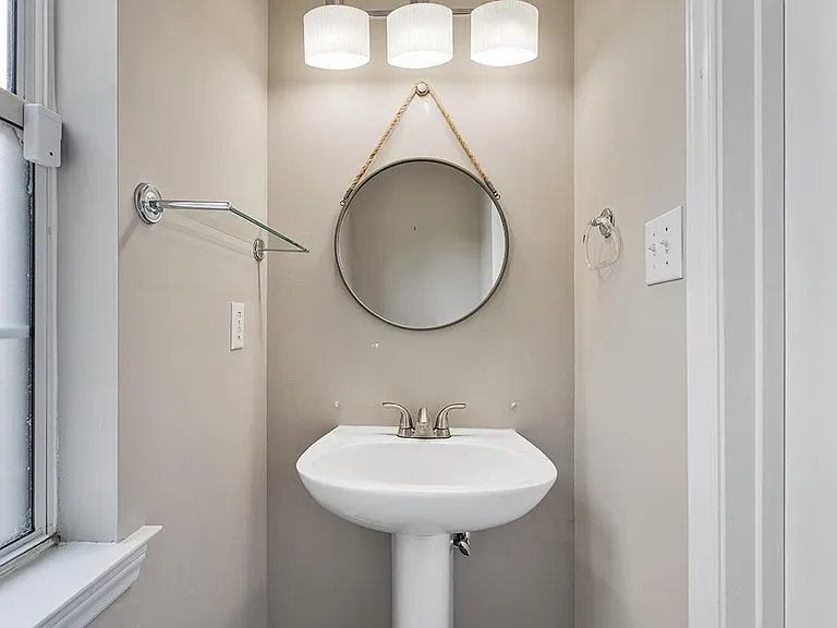 209 Trailview Dr — Photo 15
