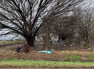 6909 Fm 984, Ennis, TX 75119