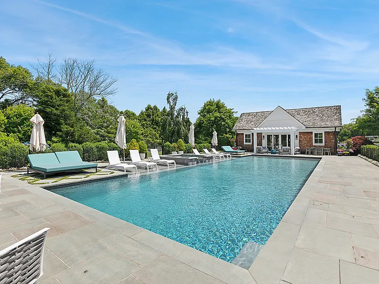 10 Two Trees Ln — Photo 8