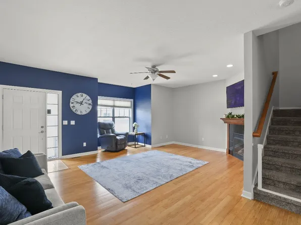 193 63rd St #20107, West Des Moines, IA 50266