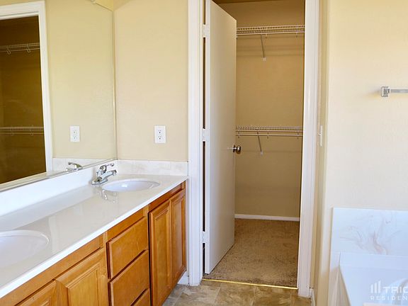 5th image of 2712 Courlan Dr