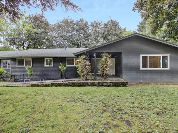 740 NW Eleven Mile Ct, Gresham, OR 97030