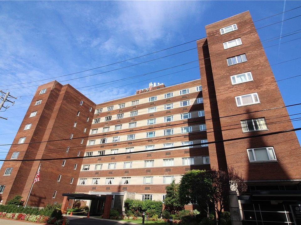 1st image of 128 N Craig St APT 402